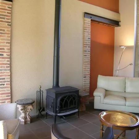 Le Chevreuil Hameau Des Damayots Montbeugny