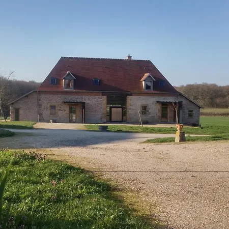 Le Chevreuil Hameau Des Damayots Montbeugny