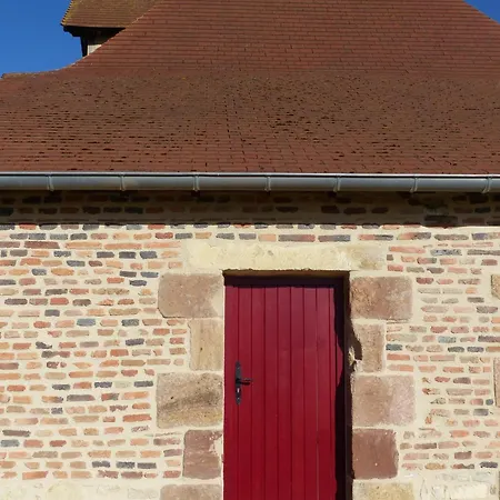 Le Chevreuil Hameau Des Damayots Holiday home Montbeugny